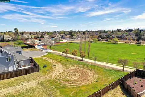 4901 Beldin Ln, Oakley, CA 94561 photo 7
