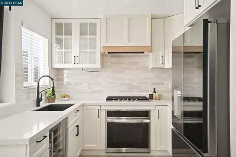 113 Larsen Cir, Vallejo, CA 94589 photo 1
