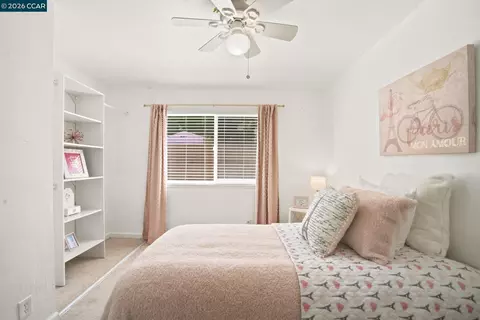 Bedroom - 113 Larsen Cir, Vallejo, CA 94589 photo 6 of 7