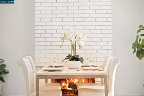 Dining - 113 Larsen Cir, Vallejo, CA 94589 photo 2 of 5