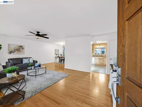 Entry Way - 359 Michell, Livermore, CA 94551 photo 2 of 2