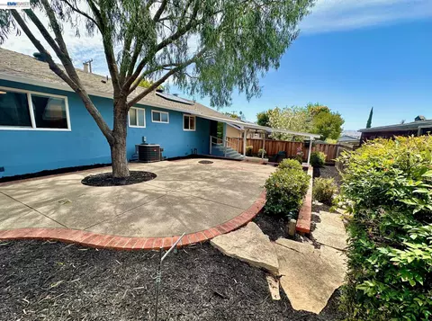 Exterior - 359 Michell, Livermore, CA 94551 photo 4 of 4