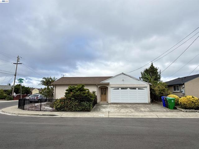 14631 Rollins St, San Leandro, CA 94579
