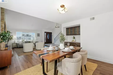 Dining - 4346 Fallbrook Rd, Concord, CA 94521 photo 3 of 4