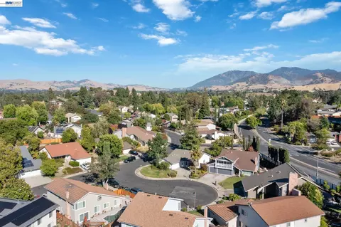 View/Area - 4346 Fallbrook Rd, Concord, CA 94521 photo 3 of 3