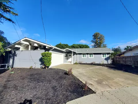 2420 Tomar Ct, Pinole, CA 94564 photo 2