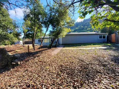 2420 Tomar Ct, Pinole, CA 94564 photo 3