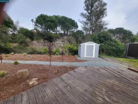 2420 Tomar Ct, Pinole, CA 94564 photo 8