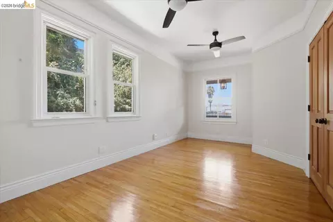 Bedroom - 627 6th St, Vallejo, CA 94590 photo 1 of 5