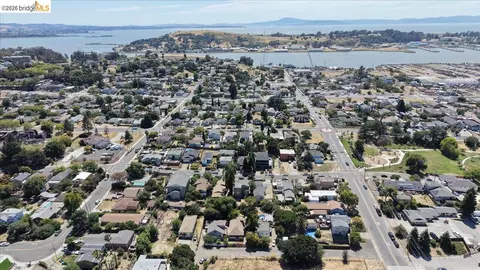 View/Area - 627 6th St, Vallejo, CA 94590 photo 4 of 4