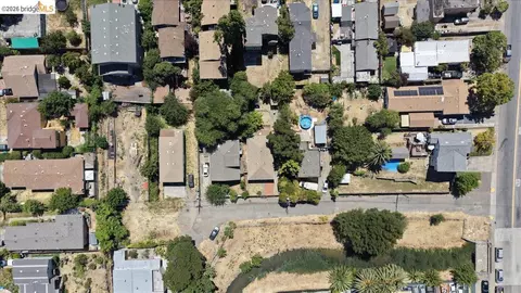 View/Area - 627 6th St, Vallejo, CA 94590 photo 2 of 4