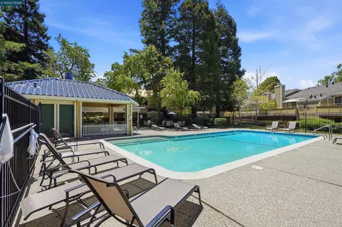Exterior - 775 Center Ave, Martinez, CA 94553 photo 7 of 8