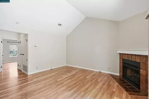 Living - 775 Center Ave, Martinez, CA 94553 photo 5 of 5