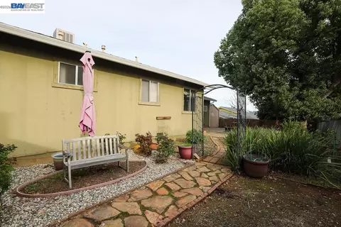3345 Oakwood Pl, Redding, CA 96001 photo 14