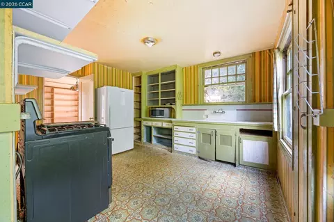 11 Edgecroft Rd, Kensington, CA 94707 photo 13