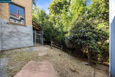 11 Edgecroft Rd, Kensington, CA 94707 photo 28