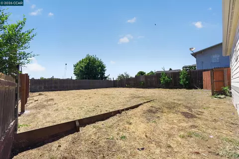 Exterior - 427 Grant St, Vallejo, CA 94590 photo 4 of 5