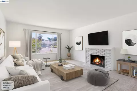 Living - 2884 Lyon Cir, Concord, CA 94518 photo 2 of 5