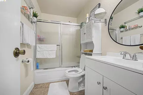 Undisclosed, Concord, CA 94520 photo 6