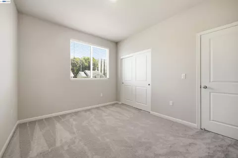 Bedroom - 200 De Bord Dr, Tracy, CA 95376 photo 11 of 13