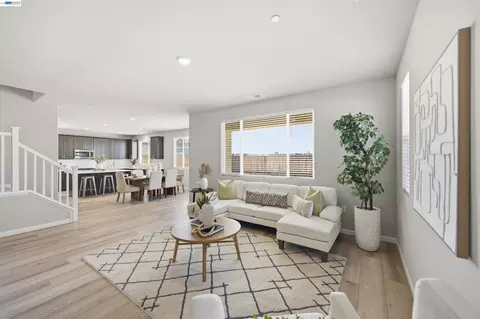 Living - 200 De Bord Dr, Tracy, CA 95376 photo 1 of 6