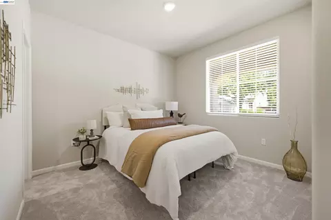 Bedroom - 200 De Bord Dr, Tracy, CA 95376 photo 5 of 13