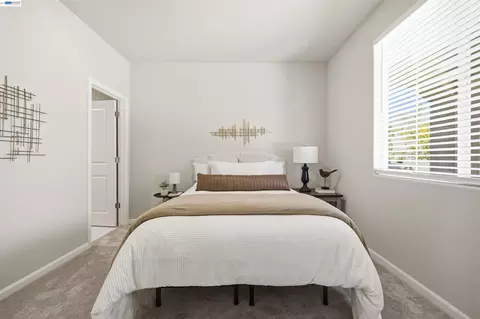 Bedroom - 200 De Bord Dr, Tracy, CA 95376 photo 7 of 13