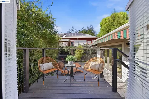 Exterior - 1841 Vine St, Berkeley, CA 94703 photo 6 of 9