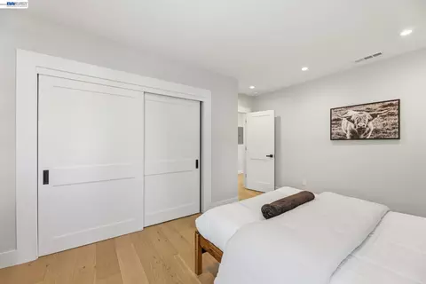 Bedroom - 1841 Vine St, Berkeley, CA 94703 photo 8 of 10