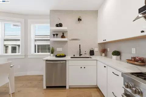 Kitchen - 1841 Vine St, Berkeley, CA 94703 photo 2 of 5