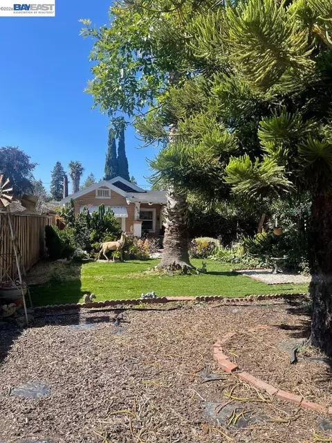 Exterior - 656 Juana Ave, San Leandro, CA 94577 photo 2 of 4