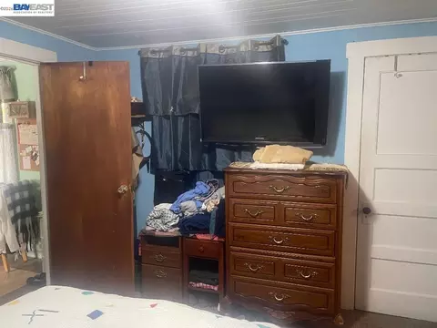 Bedroom - 656 Juana Ave, San Leandro, CA 94577 photo 1 of 1