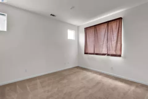 Bedroom - 2630 Annette Ct, Tracy, CA 95304 photo 2 of 10
