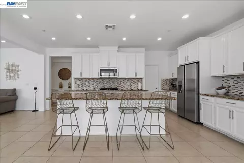 4003 Summit Dr, Tracy, CA 95377 photo 9