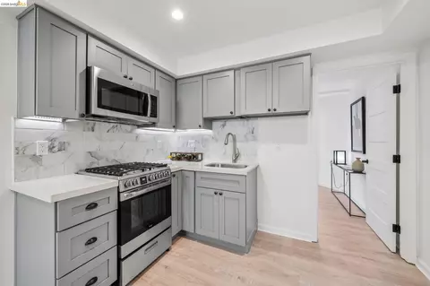 Kitchen - 2019 Del Norte, Berkeley, CA 94707 photo 5 of 5