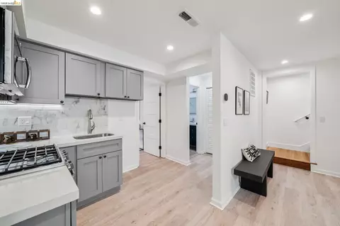 Entry Way - 2019 Del Norte, Berkeley, CA 94707 photo 5 of 5