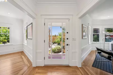 Entry Way - 2019 Del Norte, Berkeley, CA 94707 photo 2 of 5