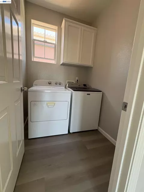 Other - 439 Kent Dr, Mountain View, CA 94043 photo 1 of 2