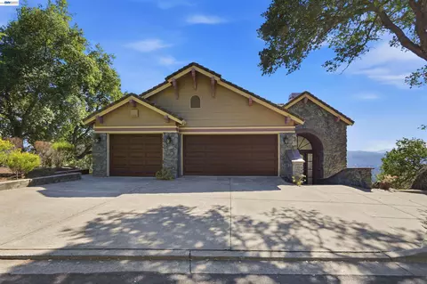 506 Oakshire Pl, Alamo, CA 94507