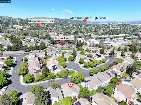 View/Area - 280 Brady St, Martinez, CA 94553 photo 10 of 11