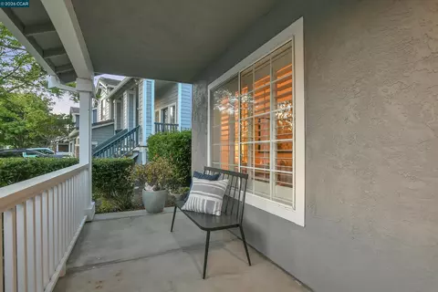 Exterior - 280 Brady St, Martinez, CA 94553 photo 4 of 18