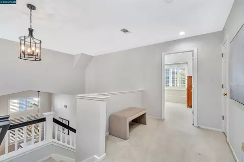Entry Way - 280 Brady St, Martinez, CA 94553 photo 3 of 3