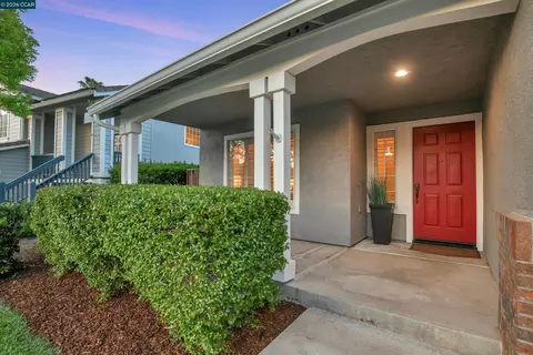 Exterior - 280 Brady St, Martinez, CA 94553 photo 5 of 18