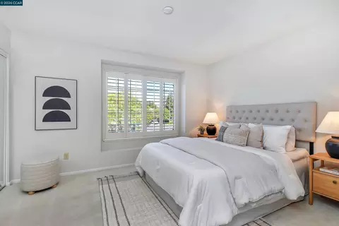Bedroom - 280 Brady St, Martinez, CA 94553 photo 3 of 5