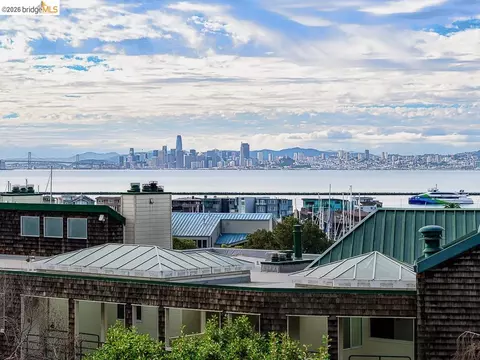 1201 Brickyard Way #113, Richmond, CA 94801
