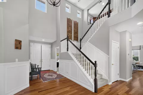 Entry Way - 271 Kelley Mist Ct, Tracy, CA 95377 photo 2 of 5