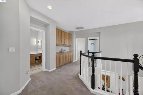 Entry Way - 271 Kelley Mist Ct, Tracy, CA 95377 photo 4 of 5