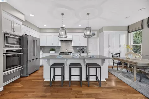 Kitchen - 271 Kelley Mist Ct, Tracy, CA 95377 photo 1 of 4