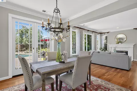 Dining - 271 Kelley Mist Ct, Tracy, CA 95377 photo 2 of 3
