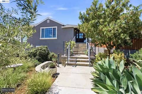 Exterior - 3212 D, Hayward, CA 94541 photo 5 of 12